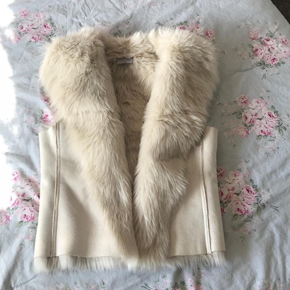 Fur vest